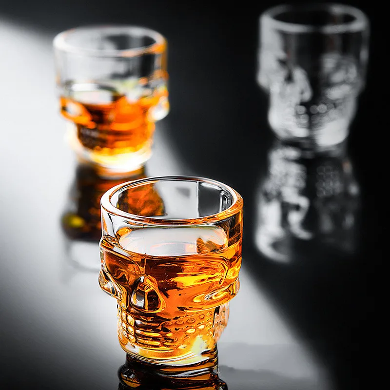 クリエイティブスカルヘッドショットグラス、クリアクリスタルワ - Whisky Beer And Wine のレビューと価格