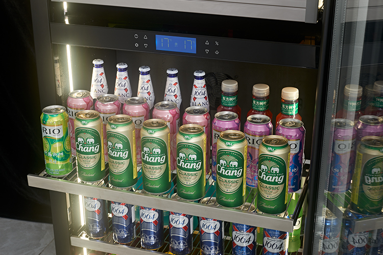 電気式黒ガラス扉ワイン＆ビールクーラー、家庭用およびホテル用 - Wine Beer Cooler のレビューと価格