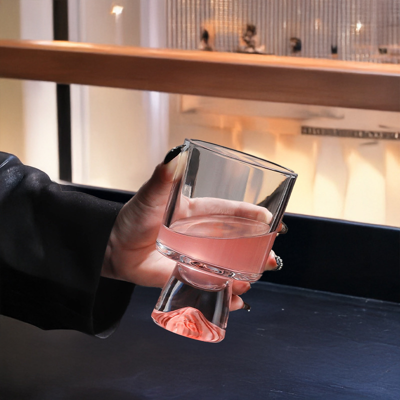 ピンクマウンテンガラスカップ、ハイエンドニッチ少し酔っぱらい - Wine Beer Foot のレビューと価格